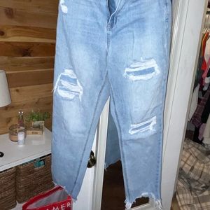 American Eagle 90’s boyfriend curvy jeans
